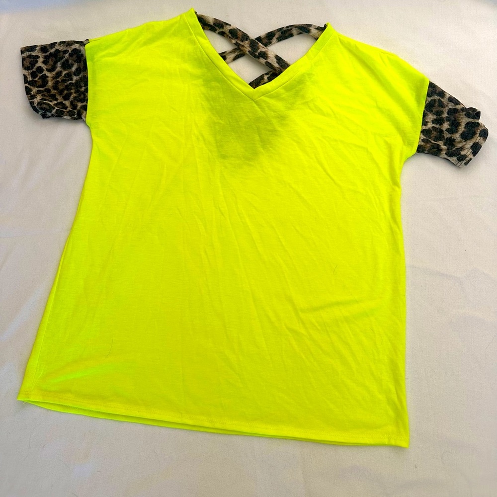 Neon yellow and leopard